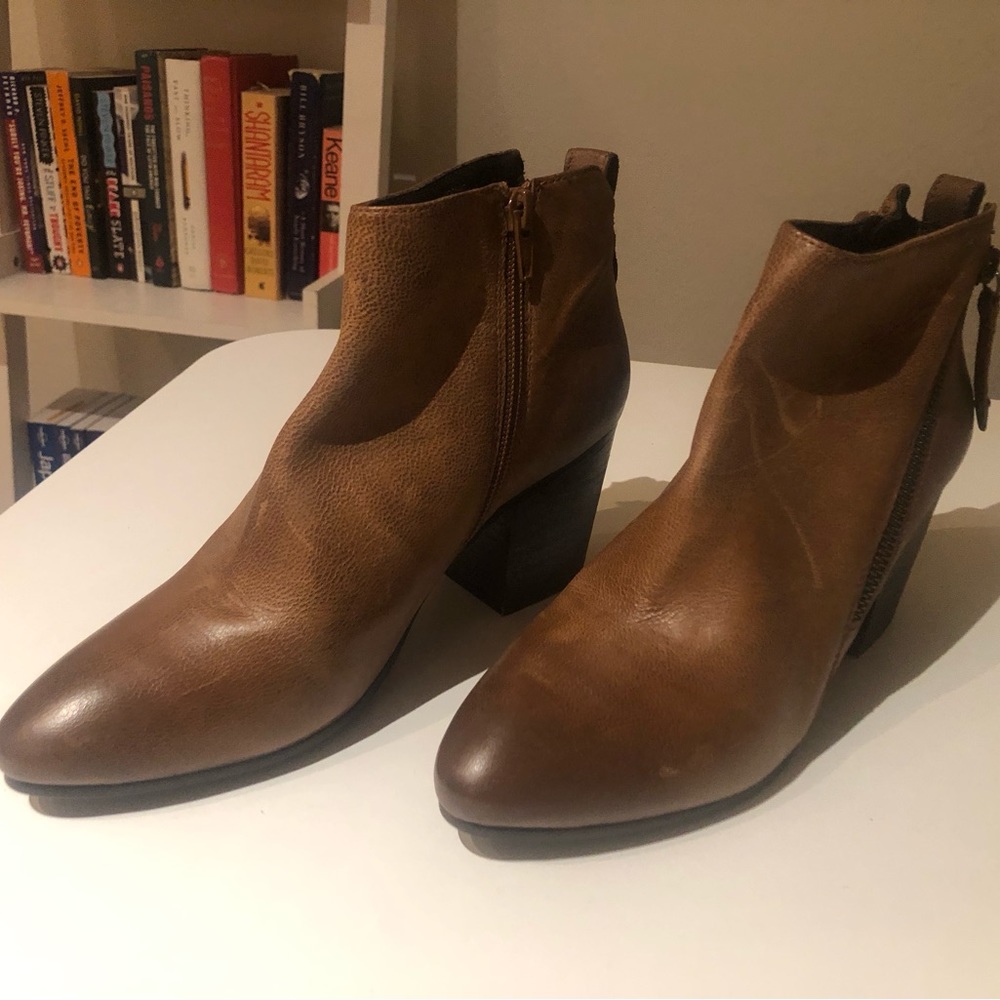 Steve Madden Booties - brown 8.5